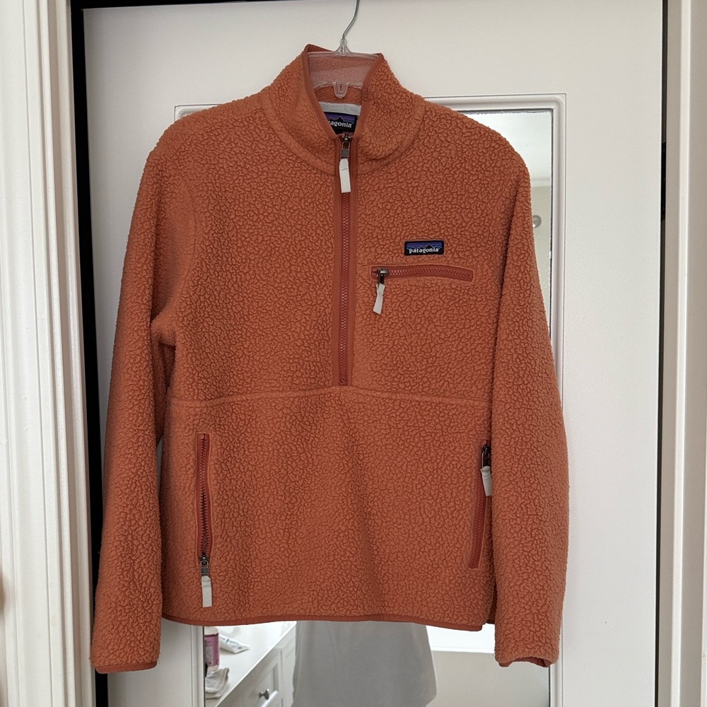 Patagonia Marsupial Fleece Jacket Women’s Medium- Light Salmon Color